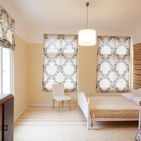 Apartment Aia Guest *